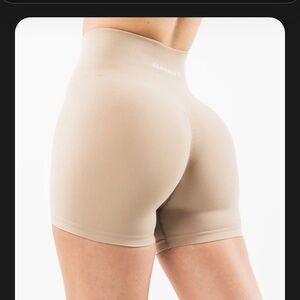 Alphalete amplify short 4.5in